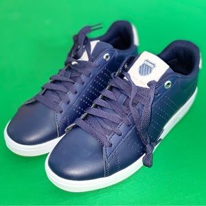 💸GODLY💸50% SALE💸🇨🇭KSWISS🇨🇭 Dress sneaker for date nights 😘😜